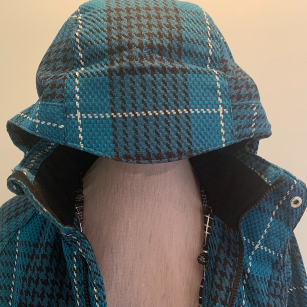 Powder Room Ski Jacket - Picture 7 of 10